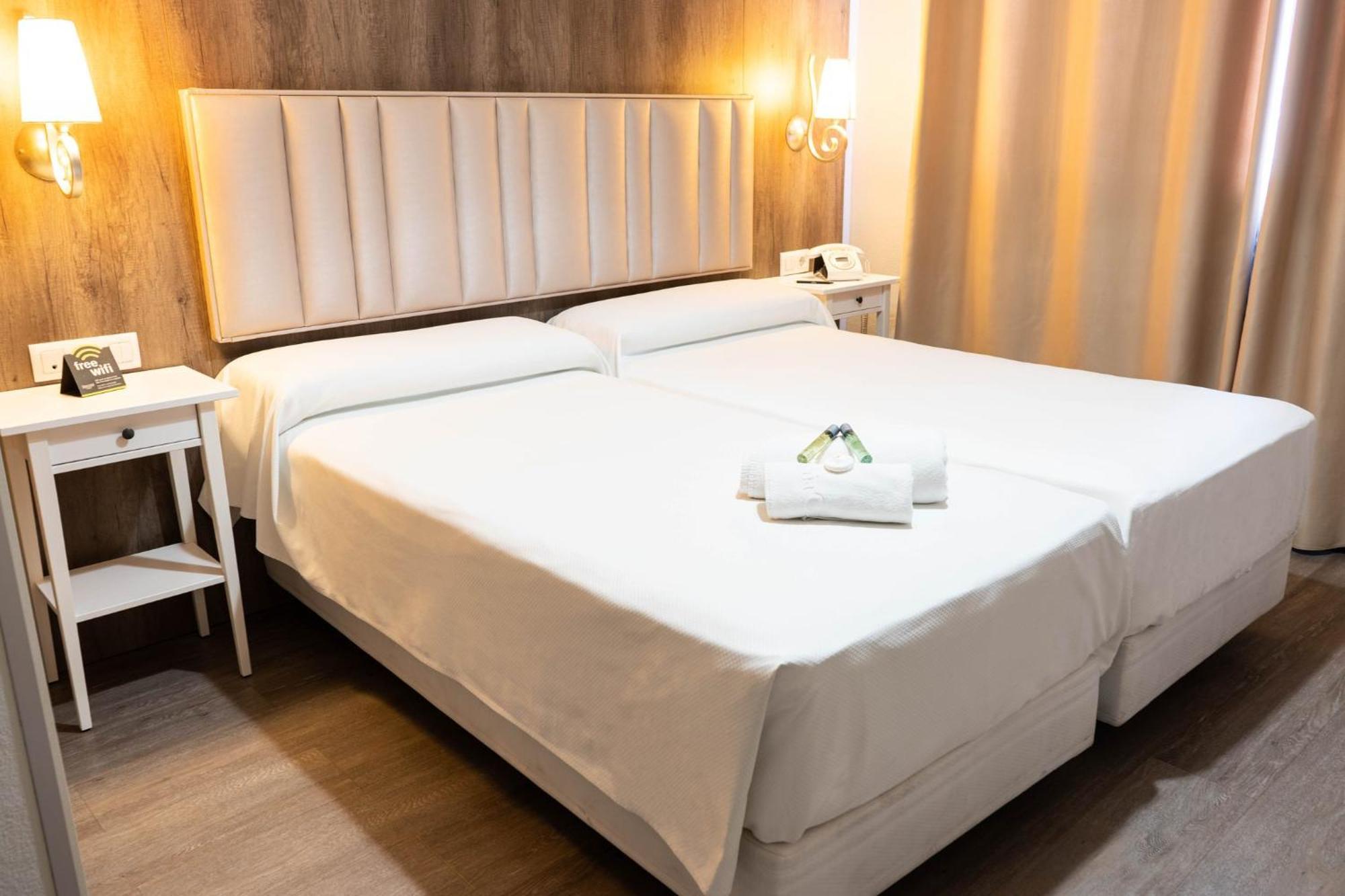 Double Room 2 beds