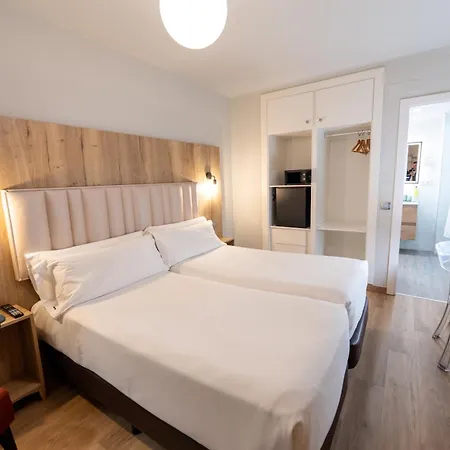 Hotel Sercotel Dona Carmela-3